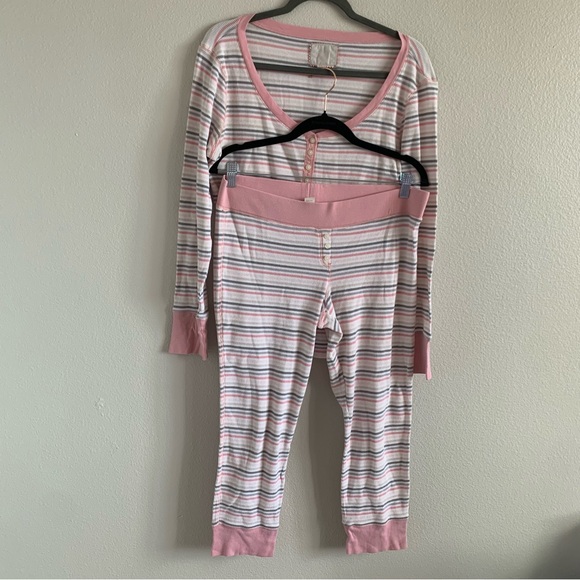 Victoria’s Secret Pink Striped Pajamas - Picture 1 of 9